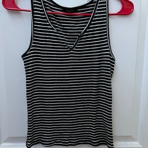 🎀3/$20~ Ambiance striped tank top